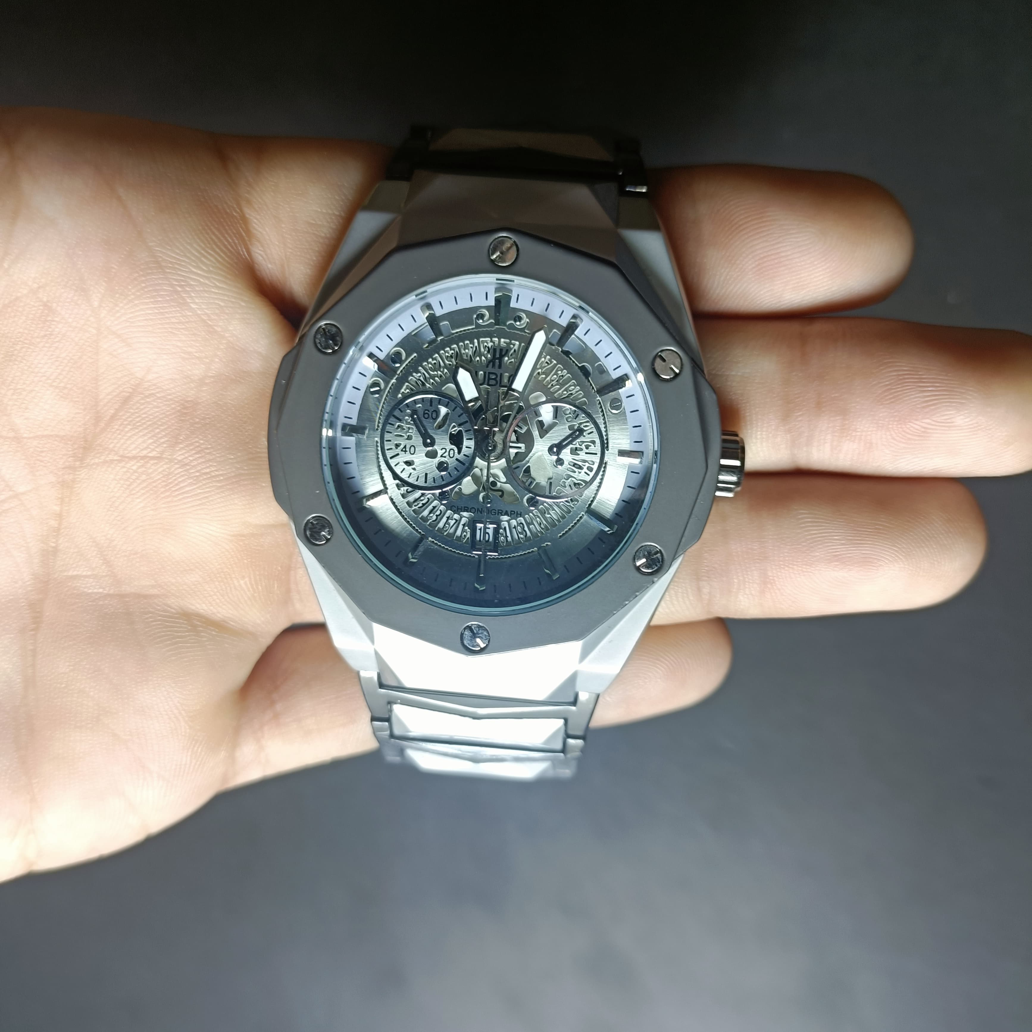 Hublot Cut