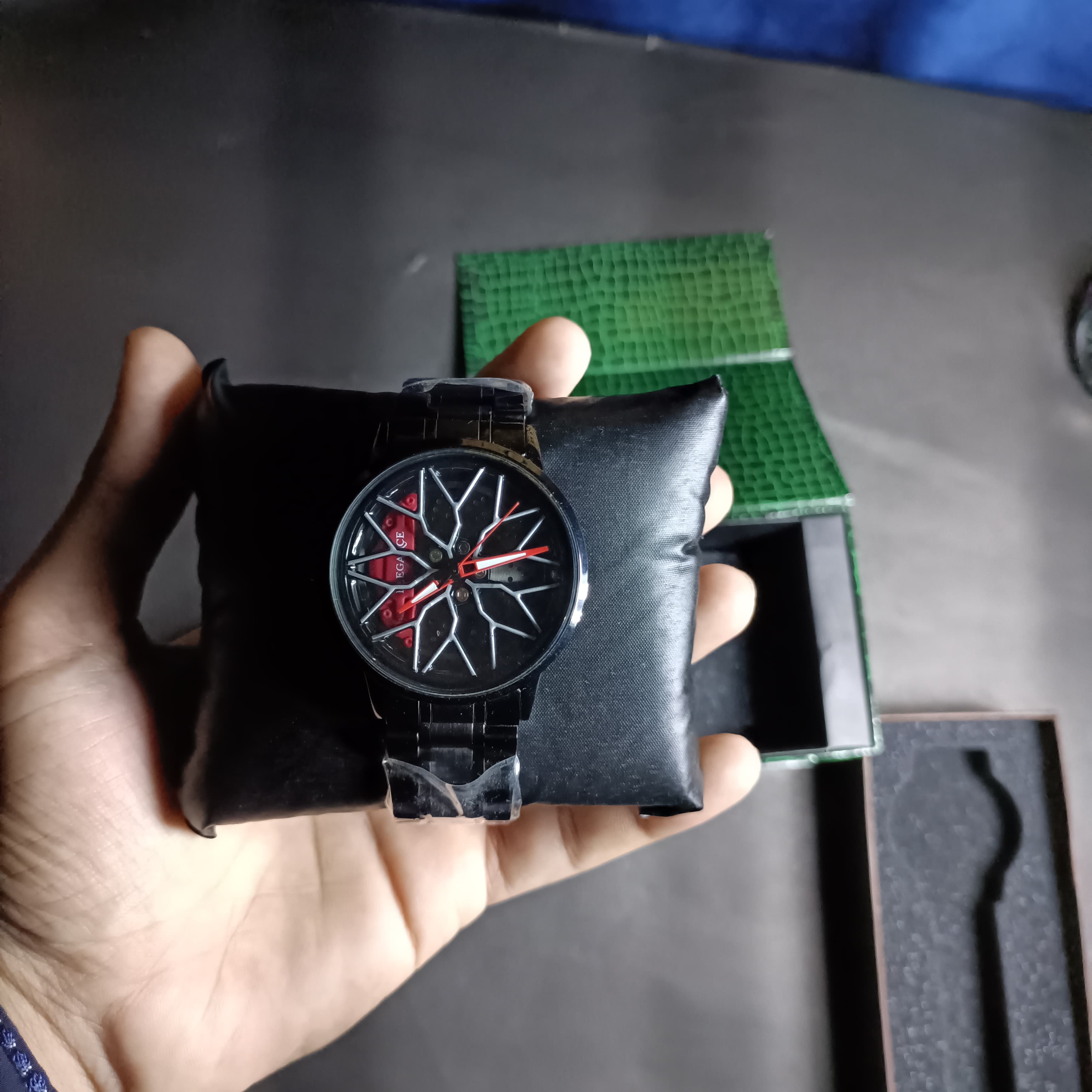 Car Wheel Rim Watch